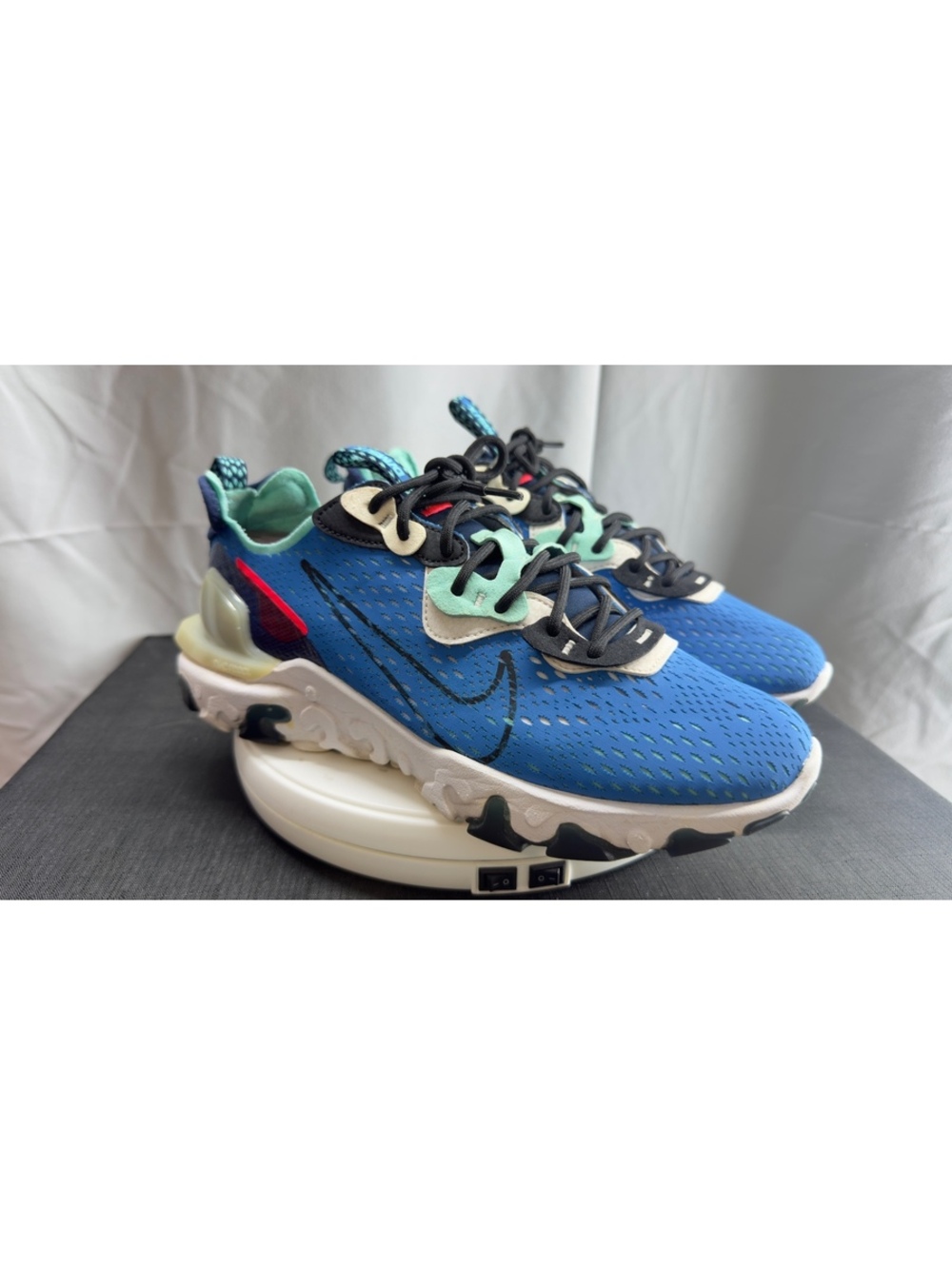 Nike React Vision Men’s Low Top Lace-Up Athletic Sneakers
